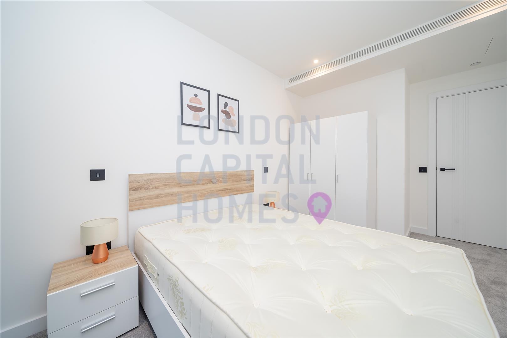 1 merino Gardens, London
